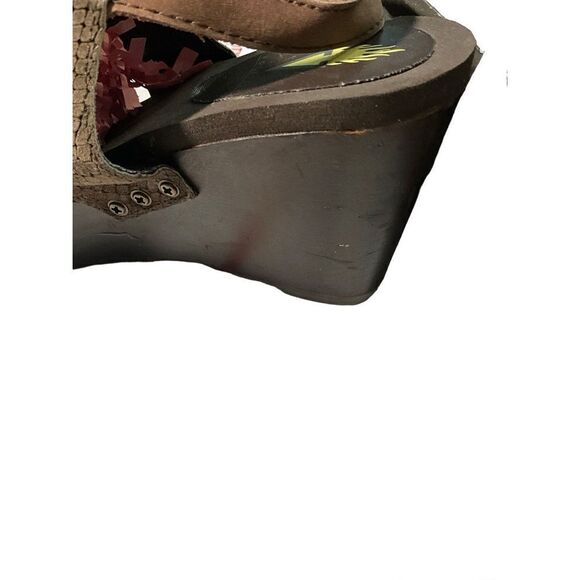 Volatile Brown Leather platform Wedges Peep Toe - Picture 7 of 15